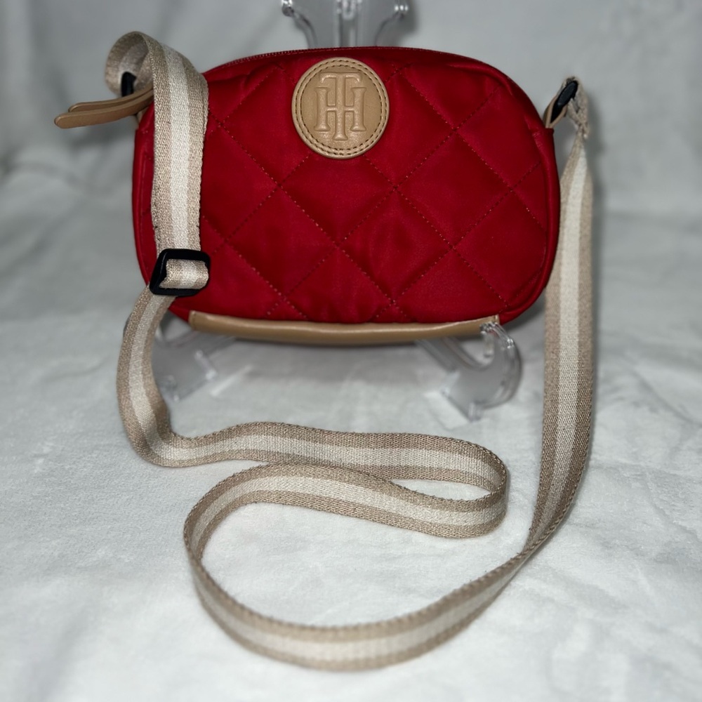 Tommy Hilfiger Red Quilted Crossbody Bag - Picture 1 of 4